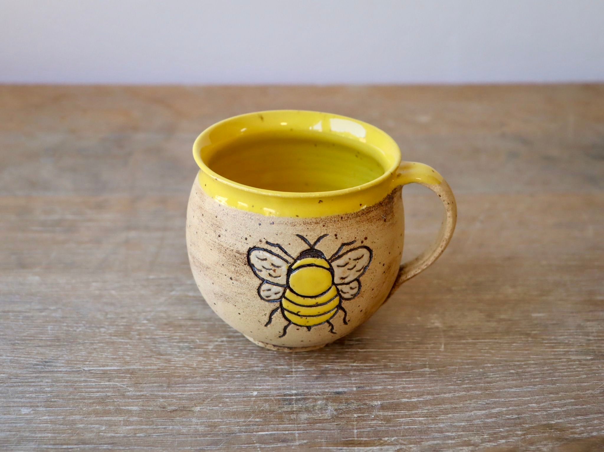 Keramik Tasse Bienenmotiv Handmade