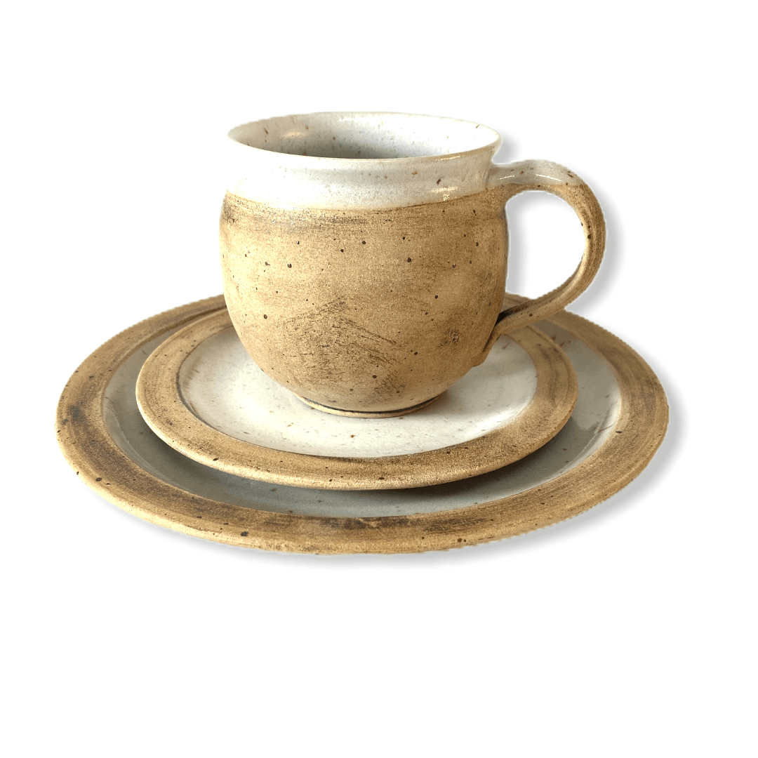 Gedeckset Keramik erdfarben