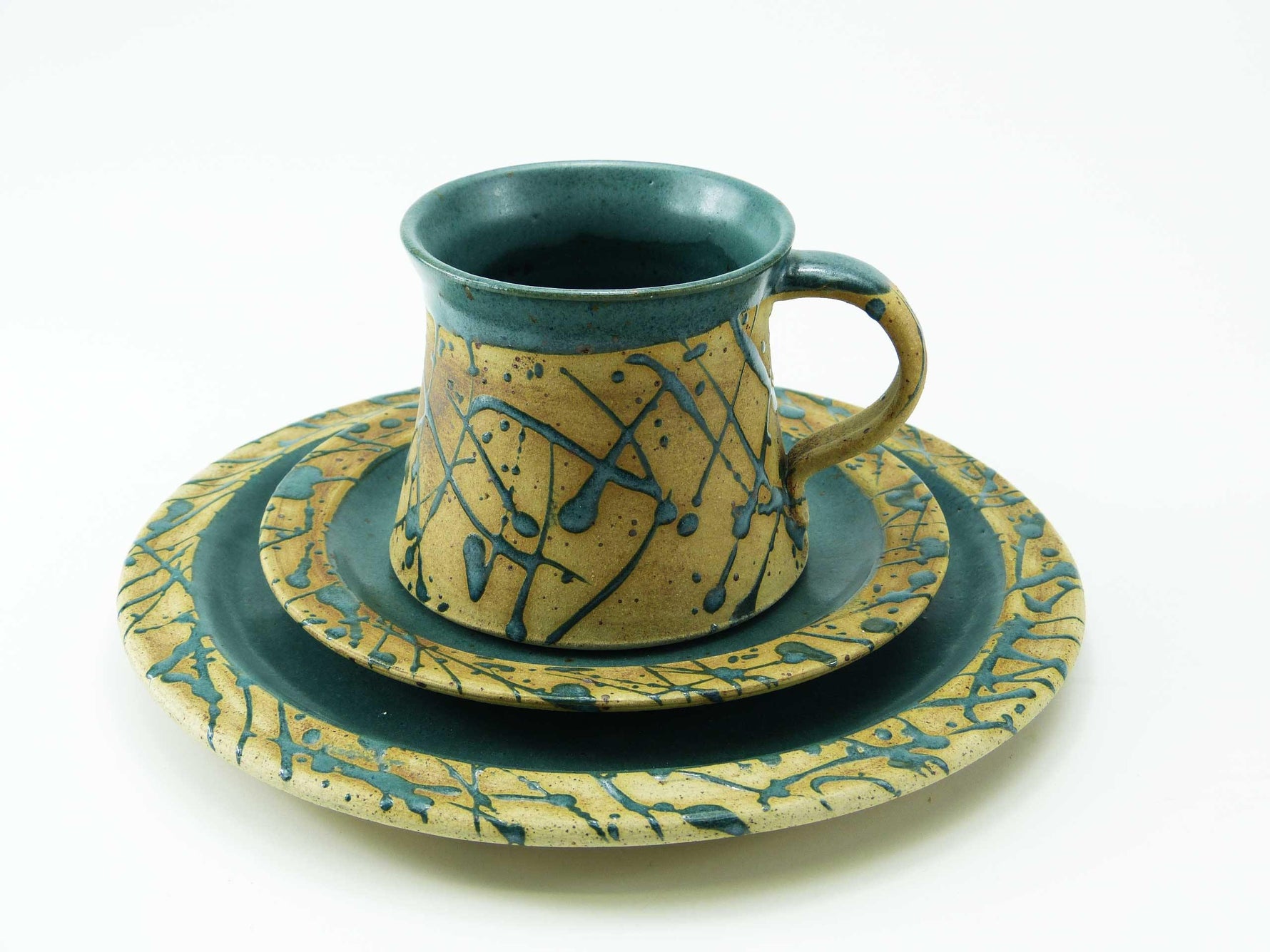 Gedeckset Keramik grün gesprenkelt